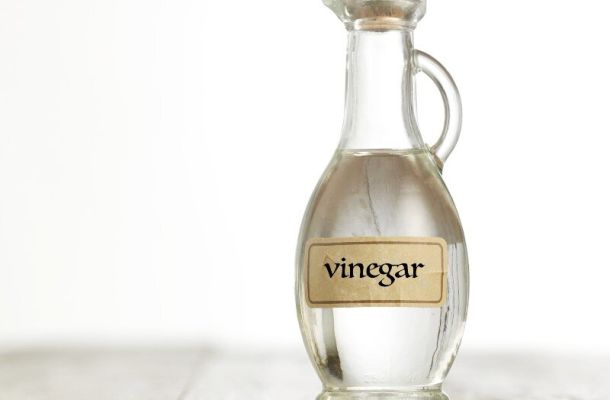 Vinegar for baking bread tips
