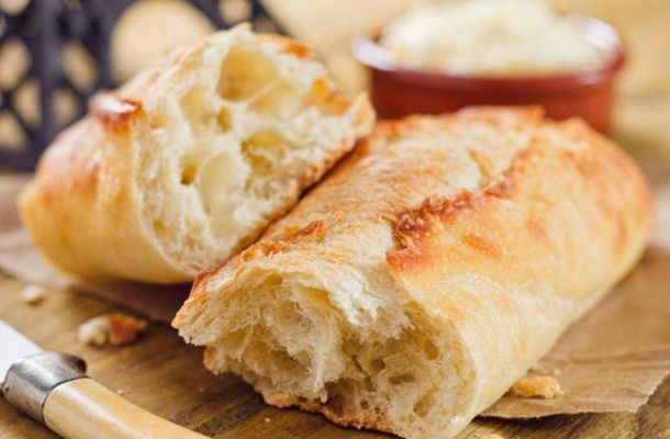 What dough improvers can be used in France