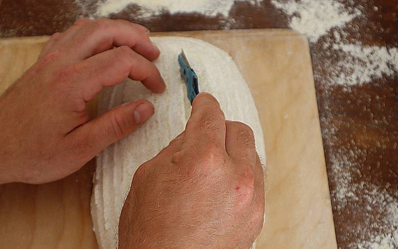 Scoring Bread – How To Score Bread Like A Pro!