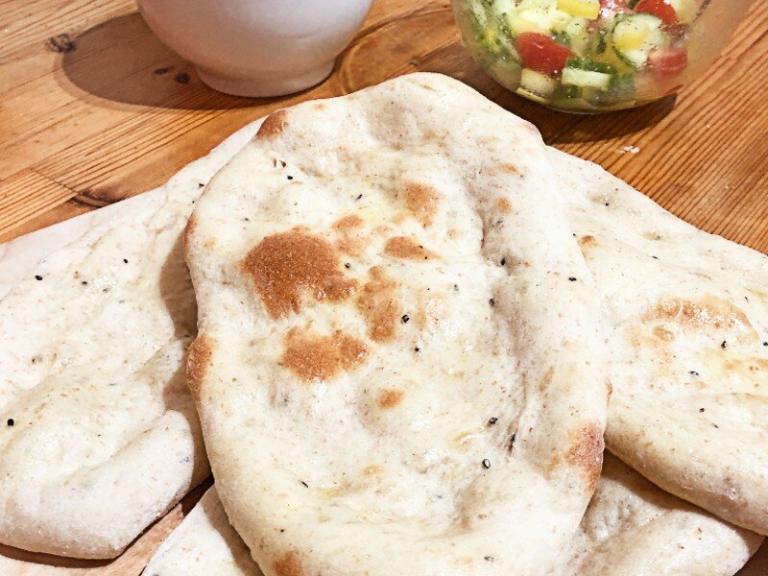 The difference between pita and naan