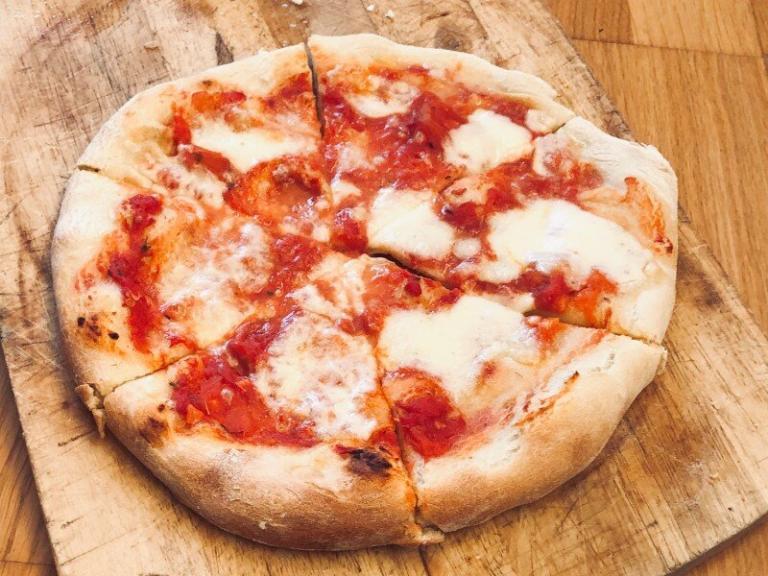 Pizza dough won’t stretch – Pizza Tips to improve homemade pizza
