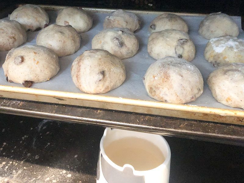 Proofing hot cross buns in the oven