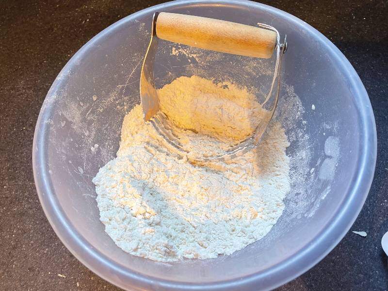 Grind to flour