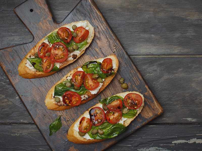What is the best bread for bruschetta