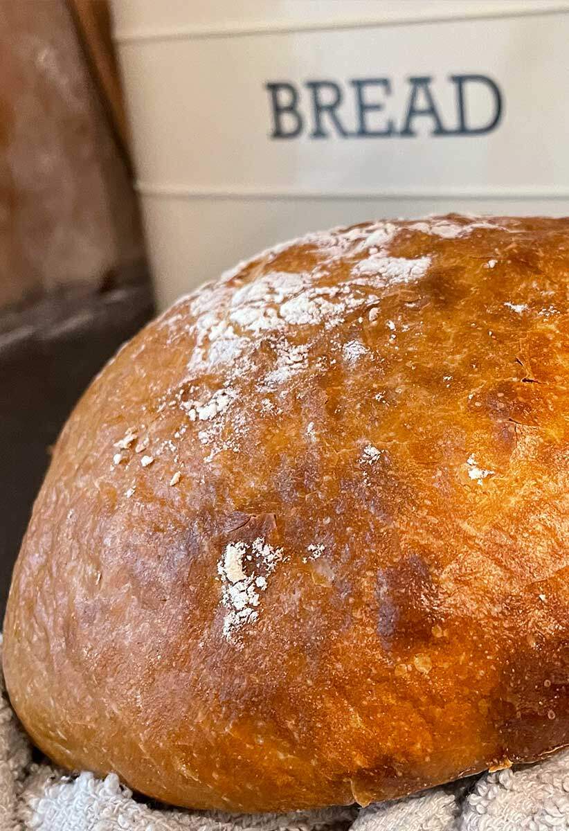 A Simple No-Knead Bread Recipe That You'll Love!!